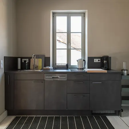 Eckhaus - Wohnen Auf Zeit 3*