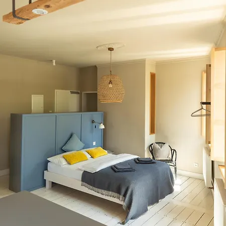 Eckhaus - Wohnen Auf Zeit 3* Großostheim