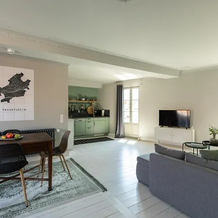 Eckhaus - Wohnen Auf Zeit Guest house