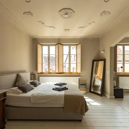 Eckhaus - Wohnen Auf Zeit Guest house Grossostheim