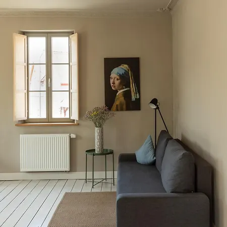Eckhaus - Wohnen Auf Zeit Penzion Großostheim