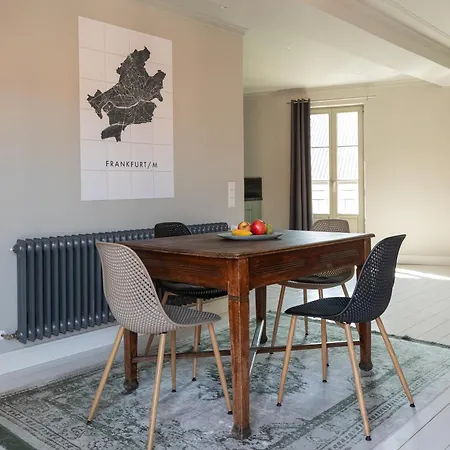 Eckhaus - Wohnen Auf Zeit Guest house 3*